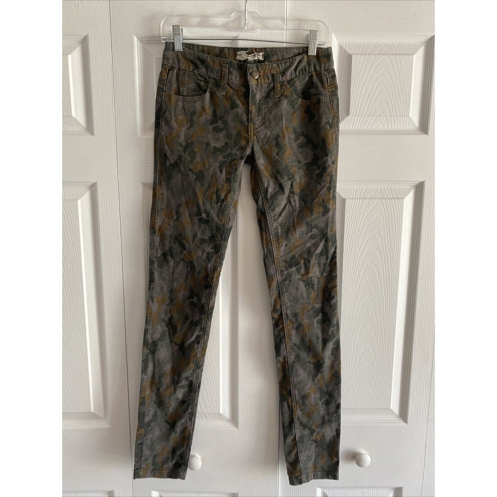 Free People Camo Skinny Corduroy Pants Womens‎ Size 25 Green Camo Cotton Y2K